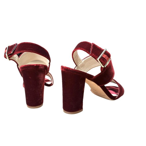 Manolo Blahnik Red Velvet Heels - Picture 4 of 6